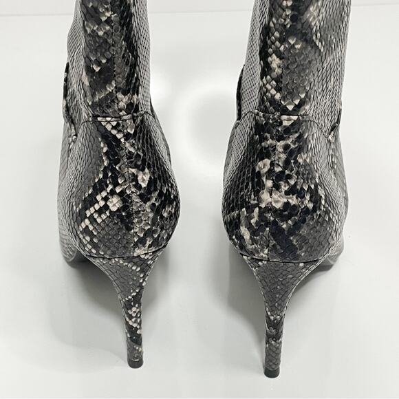 NEW Steve Madden Kinga Snake Snakeskin Stiletto Heel Boots Grey Black 7.5 - Picture 6 of 9